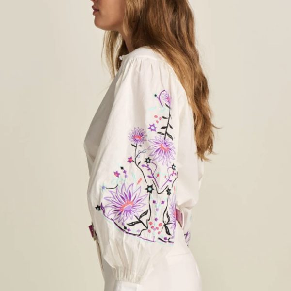 OUTLET CAMISA BLANCA CON BORDADO-POM - Imagen 4