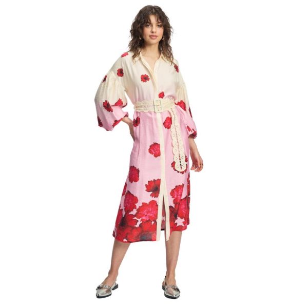pom vestido largo de flores con modelo